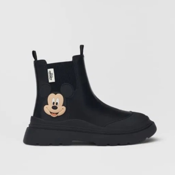 Zara Other - ZARA KIDS LEATHER BOOTS SZ 32 / US 1